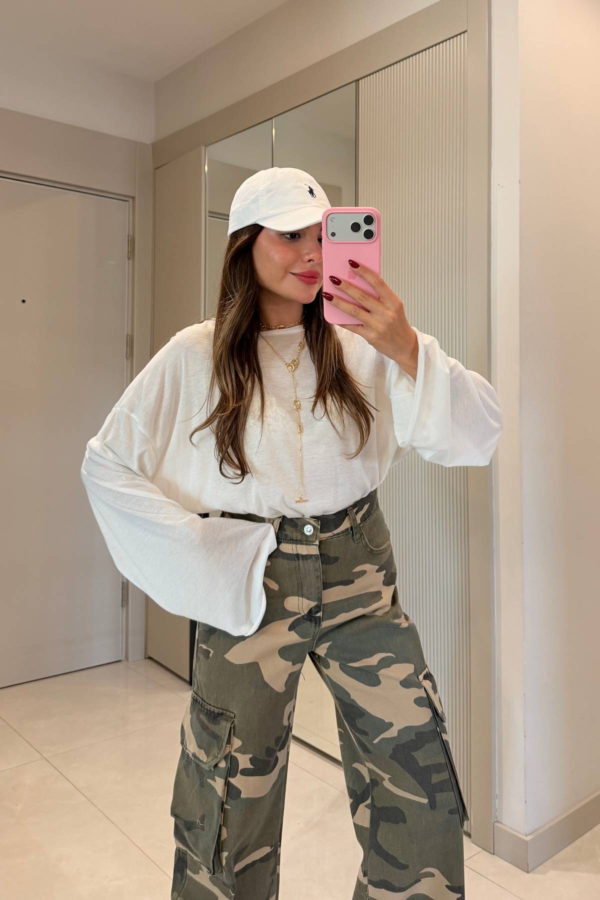 Jolia Basic Long Sleeve T Shirt — photograph 2
