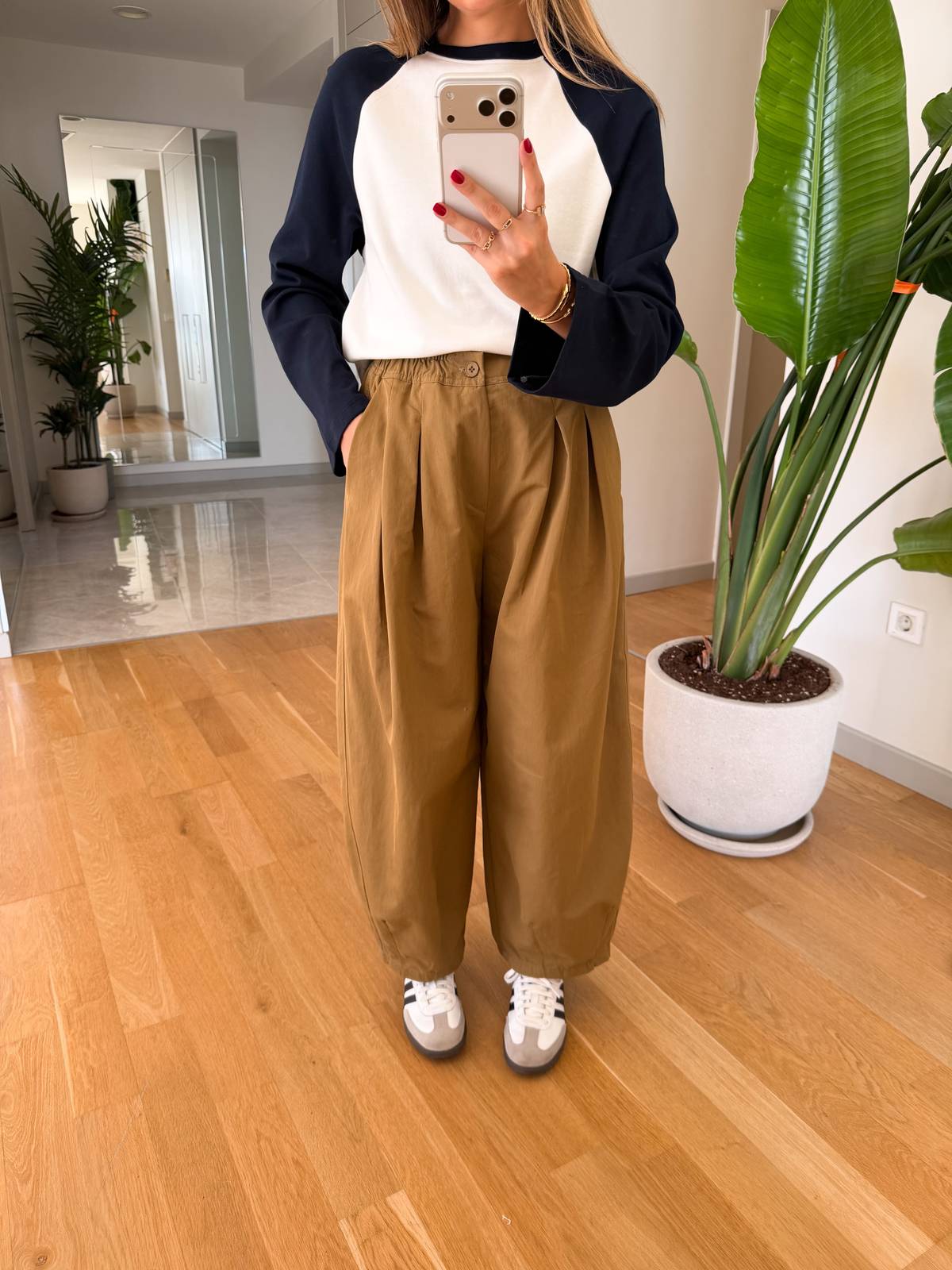 Kali Balloon Cut Trousers — photograph 2