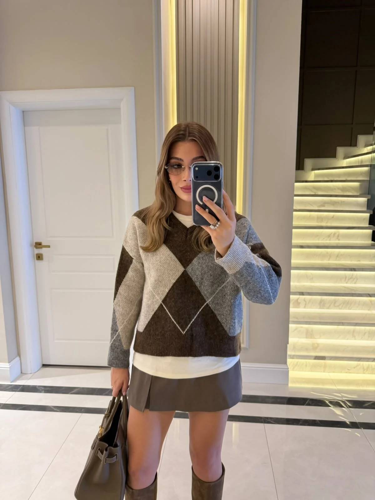 Smoke Brown Cream Argyle Print Jumper — photograph 1