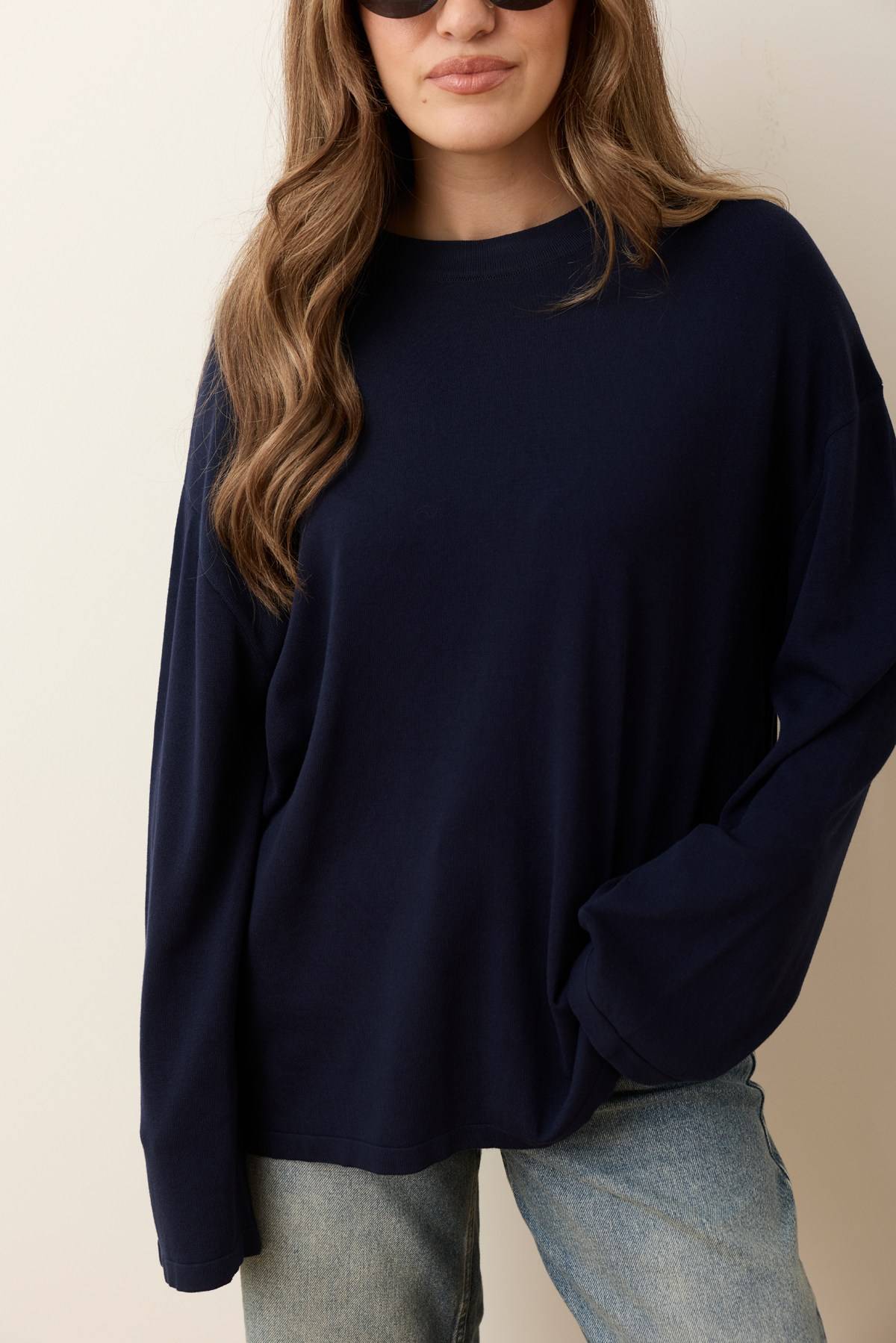 Navy Crew Neck Oversized Bell Knit — photograph 2