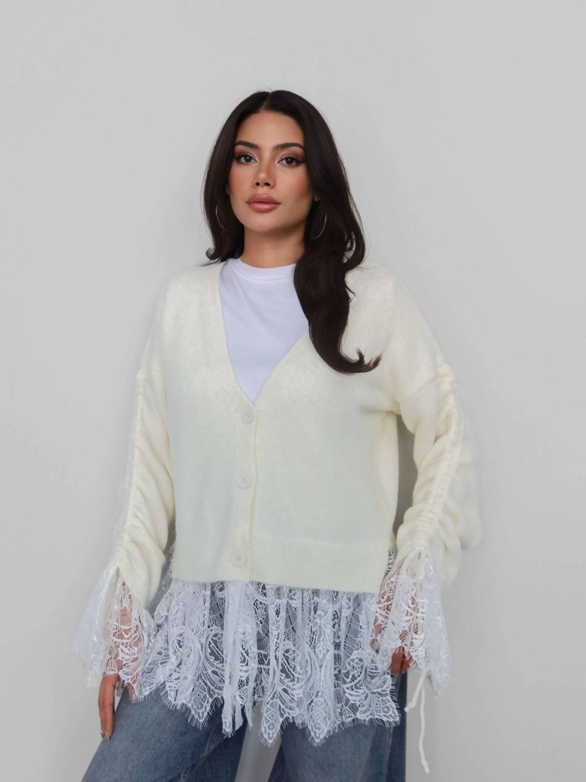 Lace Detail Gathered Sleeve Knit Cardigan — photograph 4
