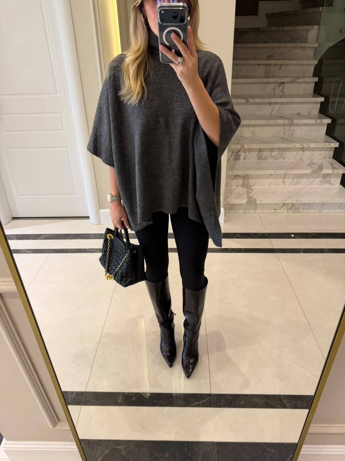 Turtleneck Cape Knit — photograph 2