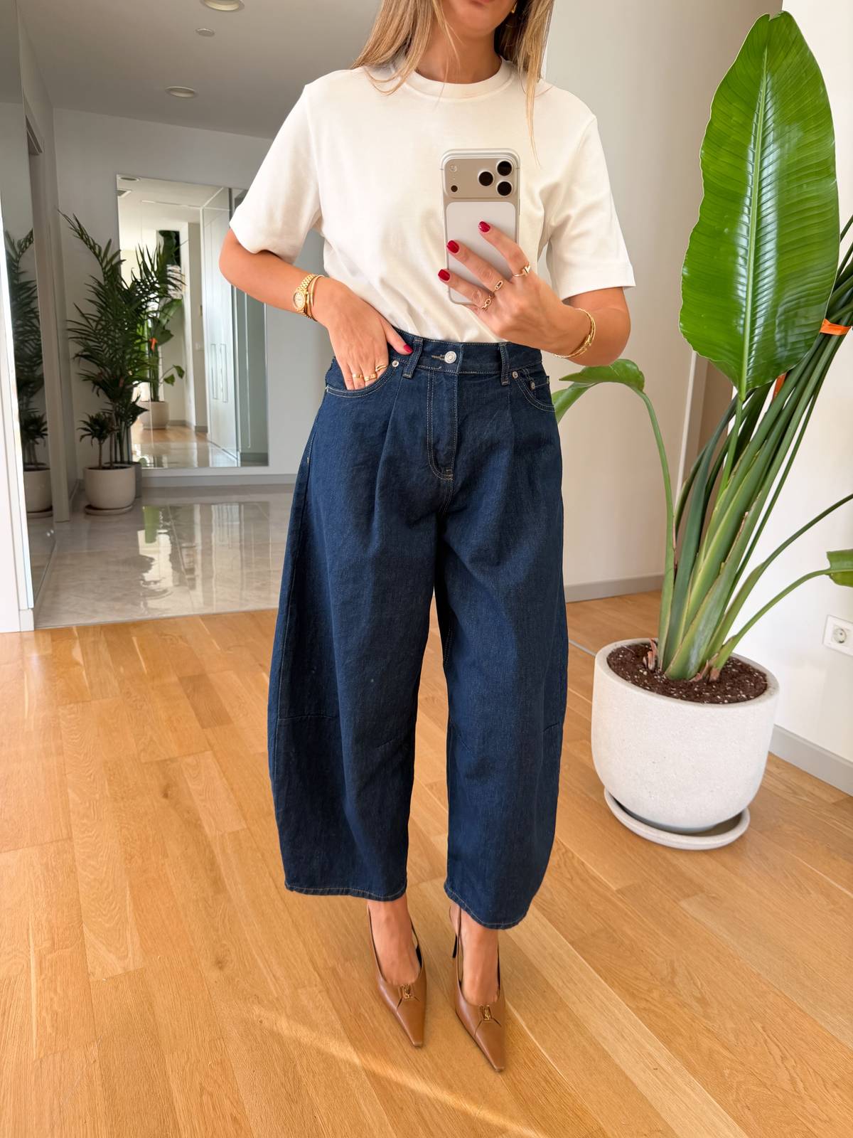 Barrel Cut Jeans Blue — photograph 2