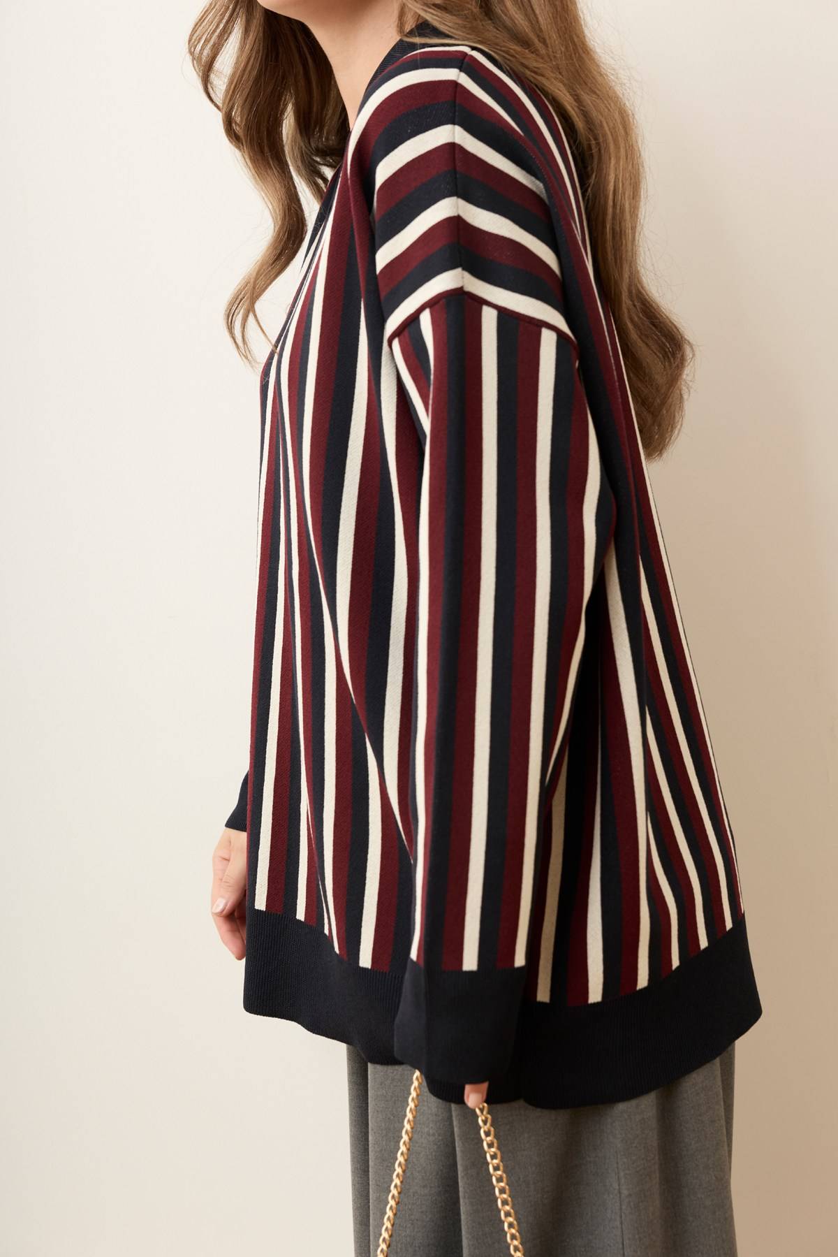 Burgundy White Polo Collar Striped Oversized Knit — photograph 3