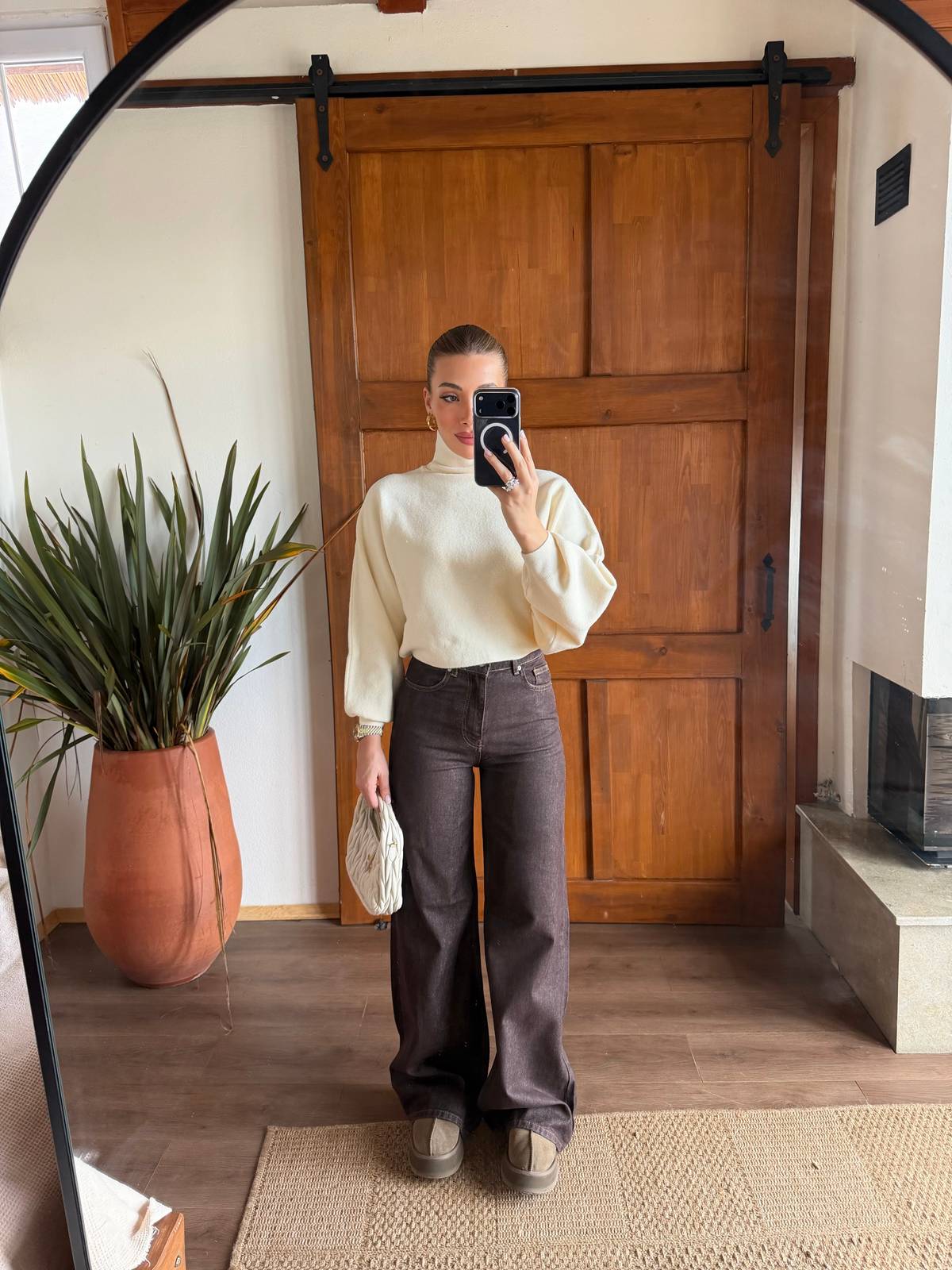 Brown Wide Denim Trousers — photograph 4