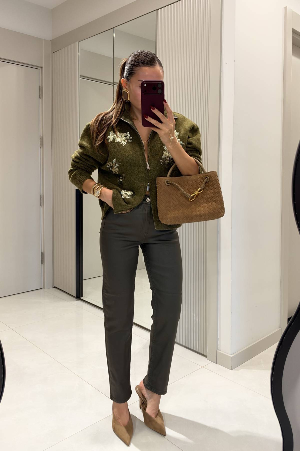 Laser Khaki Mumlu Trousers — photograph 2