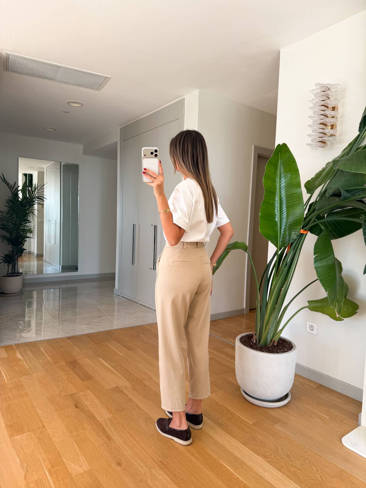 Classic Cut Trousers Cream — photograph 4