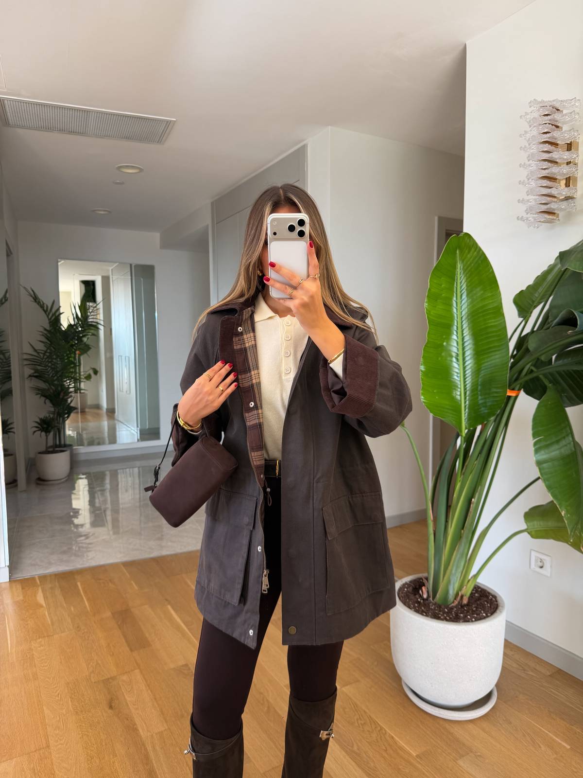 Velvet Collar Waxed Quilted Lined Jacket — photograph 2