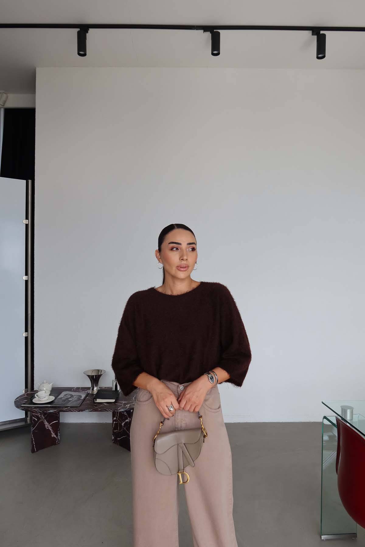 Short Sleeve Soft Jumper — photograph 4