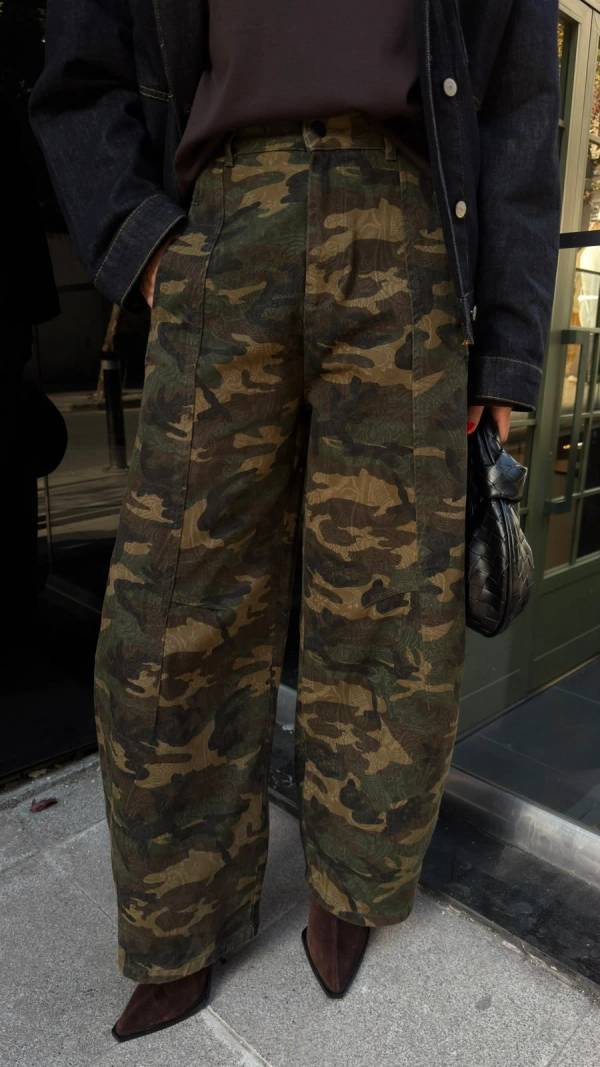 High Waist Stitch Detail Barrel Camouflage Print Denim Trousers