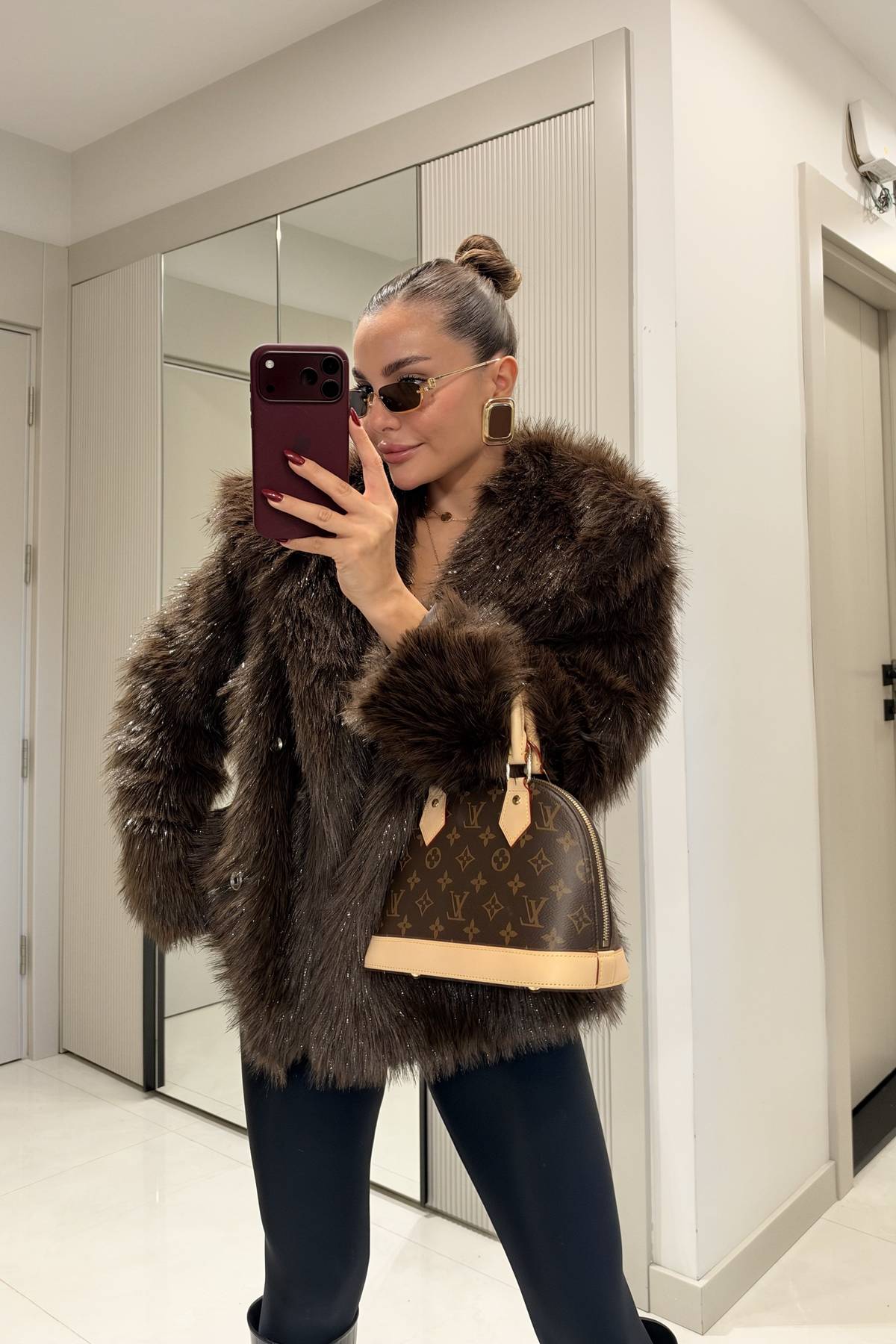 Jamaika Wide Collar Glitter Fur Jacket — photograph 1