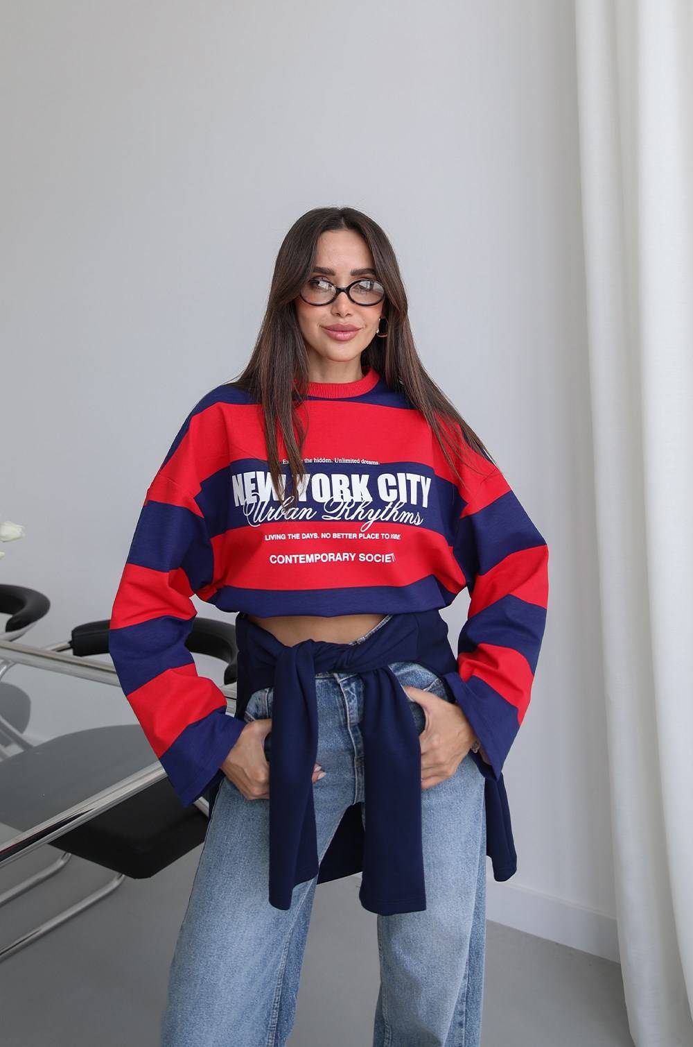 New York City Print Sweatshirt — photograph 4