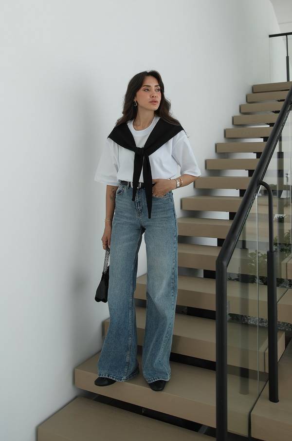 Tinted Wide Leg Jeans