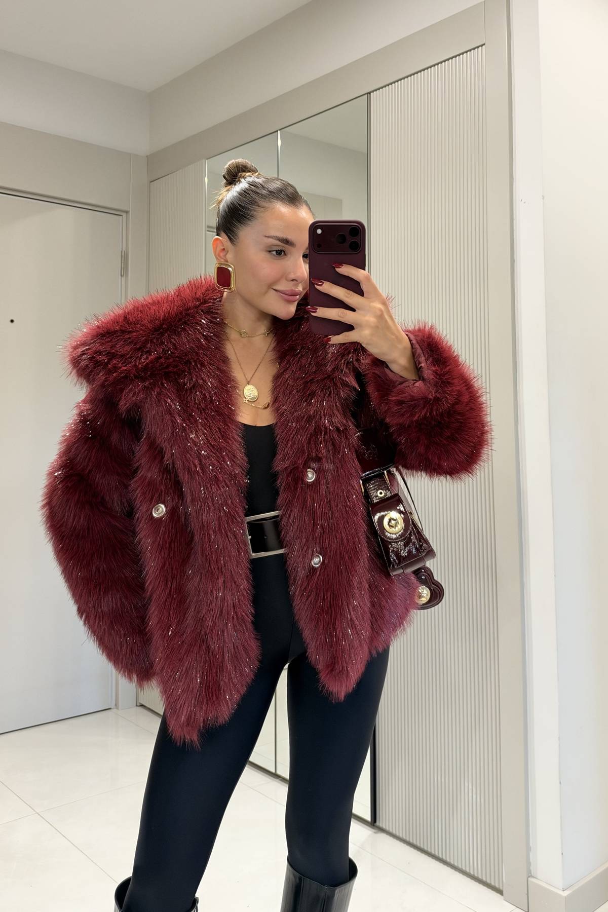 Jamaika Wide Collar Glitter Fur Jacket — photograph 1