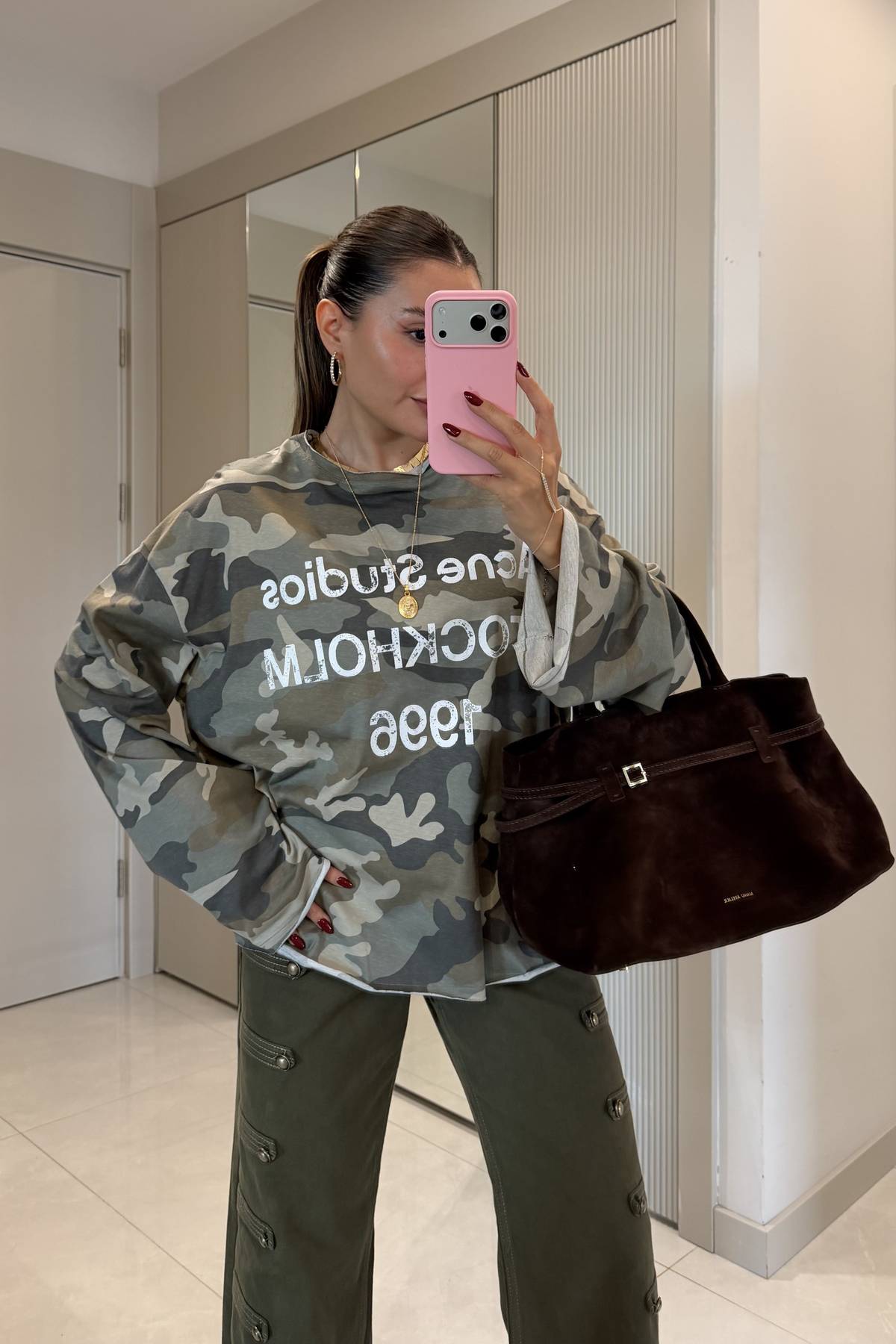 Print Relaxed Long Sleeve Blouse — photograph 1